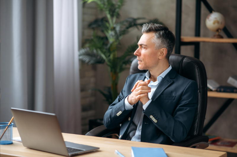 ¿QUÉ COMPUTADORA COMPRAR PARA OFICINA? GUÍA COMPLETA PARA ELEGIR LA MEJOR OPCIÓN