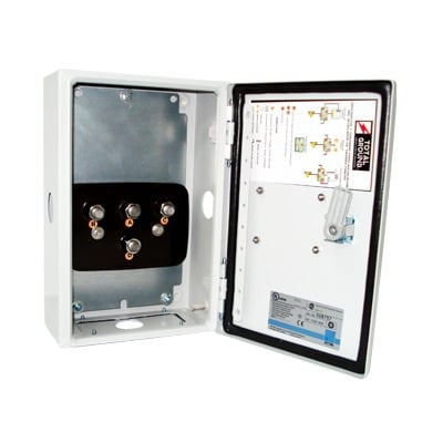 TOTAL GROUND TG-C01 Acoplador de Impedancias de 1500 Amp. Capacidad Máxima.